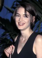 rate-young-winona-ryder-v0-sbsu1p1bws591.webp